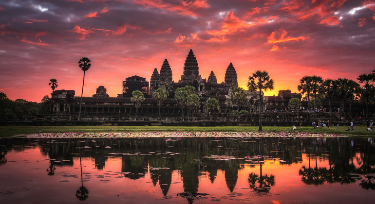 Angkor Wat temple at sunrise